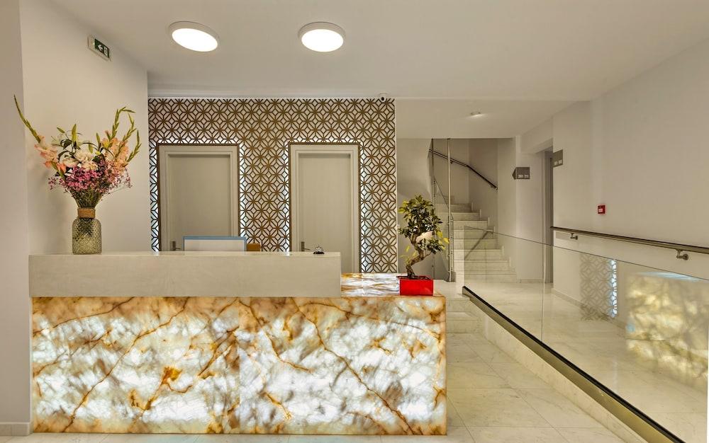 Zephyros Hotel Mirtiész Kültér fotó