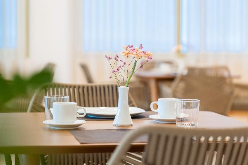 Zephyros Hotel Mirtiész Kültér fotó